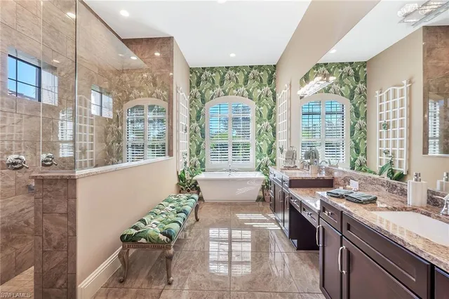 $3,749,777 | 9087 Breakwater Drive, Naples, FL 34120