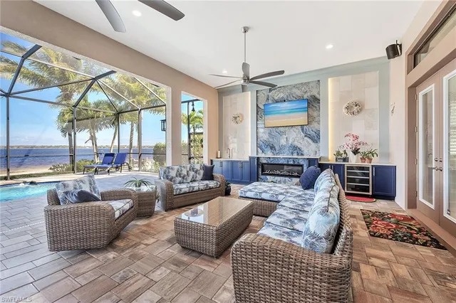$3,749,777 | 9087 Breakwater Drive, Naples, FL 34120