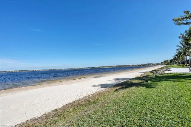 $3,749,777 | 9087 Breakwater Drive, Naples, FL 34120