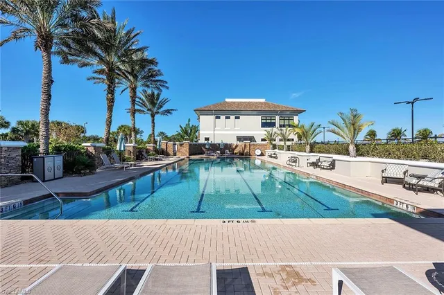 $3,749,777 | 9087 Breakwater Drive, Naples, FL 34120