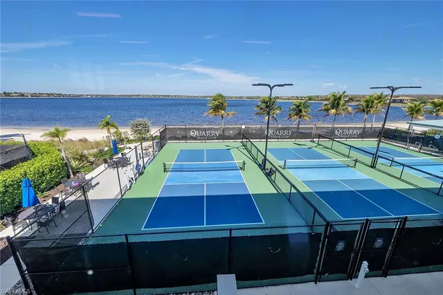 $3,749,777 | 9087 Breakwater Drive, Naples, FL 34120