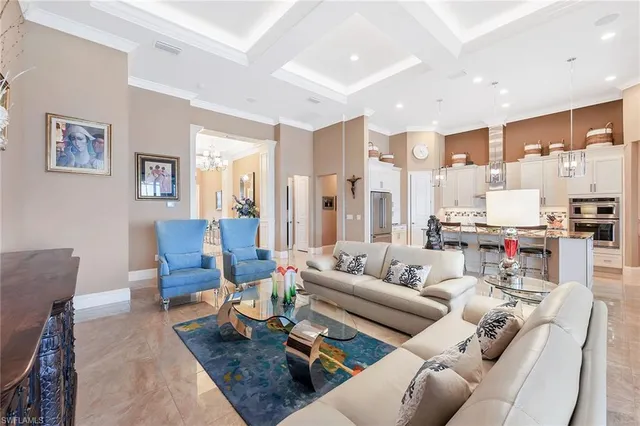 $3,749,777 | 9087 Breakwater Drive, Naples, FL 34120