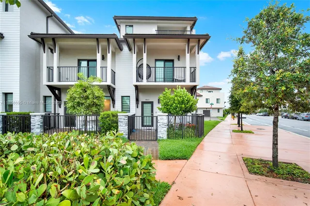 $4,500 | 4413 Northwest 83rd Path, Doral, FL 33166