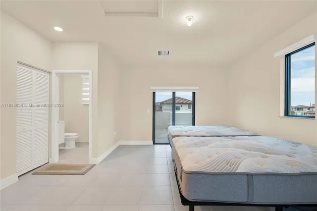 $4,500 | 4413 Northwest 83rd Path, Doral, FL 33166