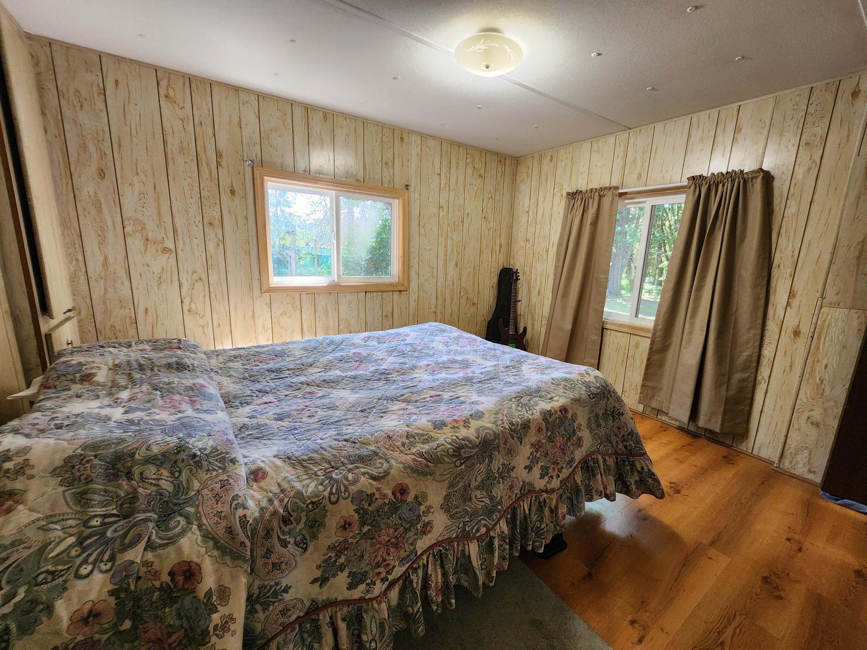 4440 Hugo Road Merlin, OR 97532 - Photo 14 of 26 20240515_145813
