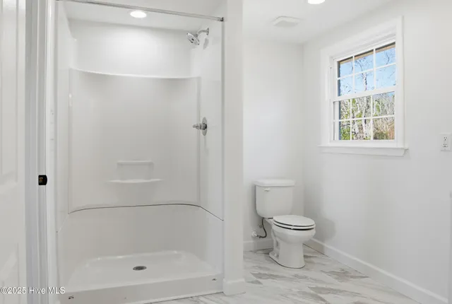 $400,000 | 2141 Caratoke Highway, Moyock, NC 27958