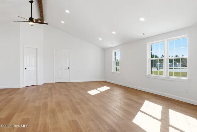 $400,000 | 2141 Caratoke Highway, Moyock, NC 27958