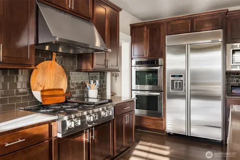 $2,750,000 | 2440 Northeast Daphne Street, Issaquah, WA 98029