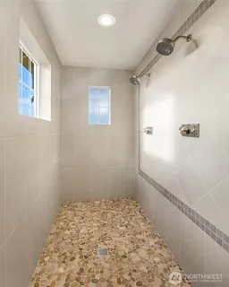 $2,750,000 | 2440 Northeast Daphne Street, Issaquah, WA 98029