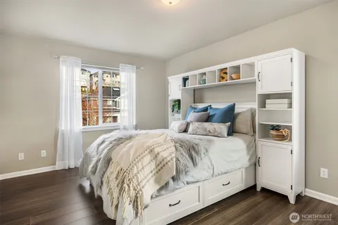 $2,750,000 | 2440 Northeast Daphne Street, Issaquah, WA 98029