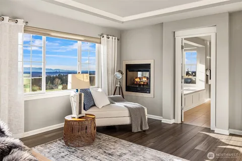 $2,750,000 | 2440 Northeast Daphne Street, Issaquah, WA 98029