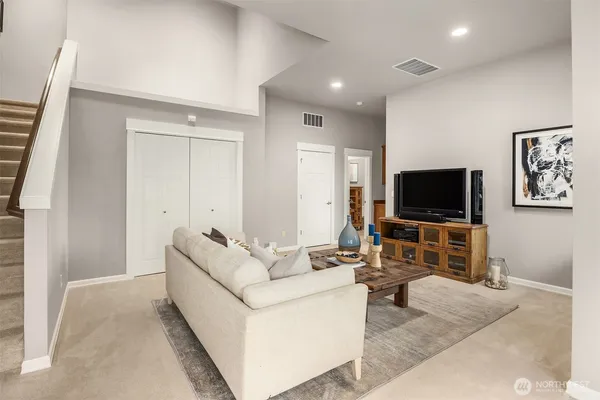 $2,750,000 | 2440 Northeast Daphne Street, Issaquah, WA 98029