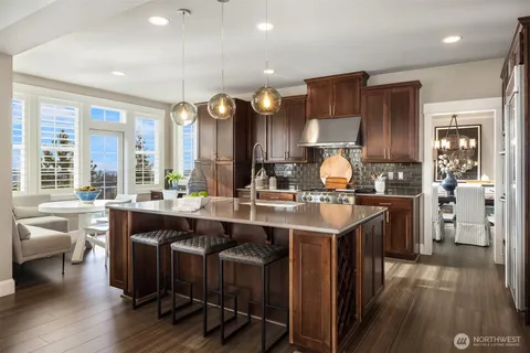 $2,750,000 | 2440 Northeast Daphne Street, Issaquah, WA 98029