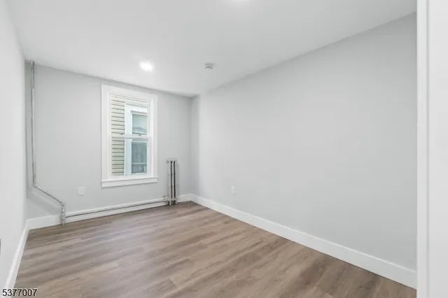 $3,000 | 114 Littleton Avenue, Newark, NJ 07103