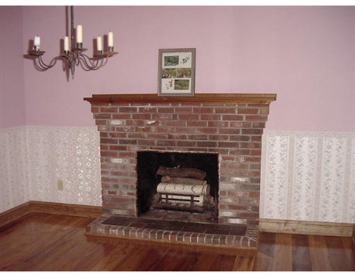6 Duval Road Dudley, MA 01571 - Photo 6 of 7 Gallery Image 6