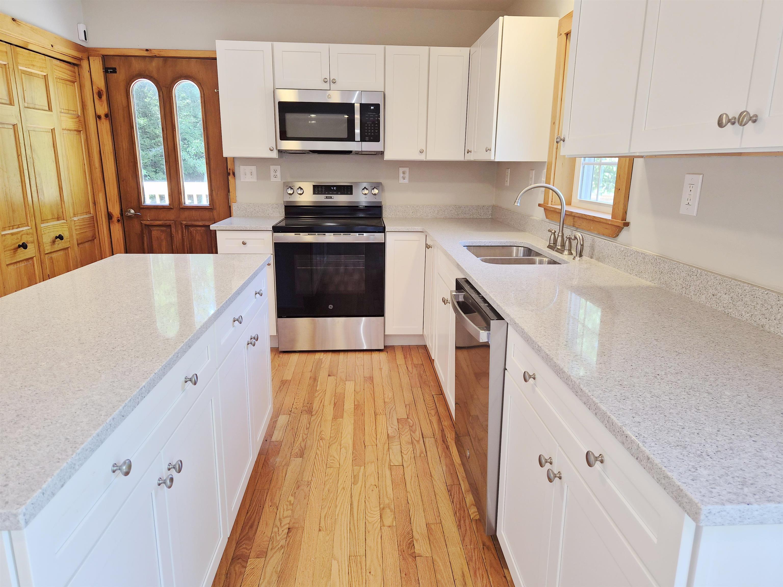 1576 Ripley Road Waterbury, VT 05677 - Photo 13 of 38 Gallery Image 13