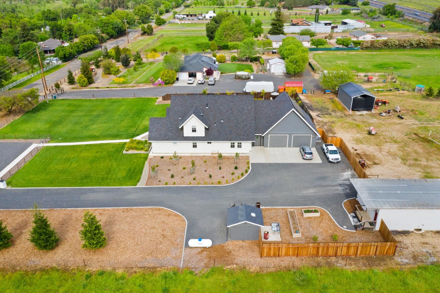 13162 Lancaster Road Oakdale, CA 95361 - Photo 13 of 75 Gallery Image 13