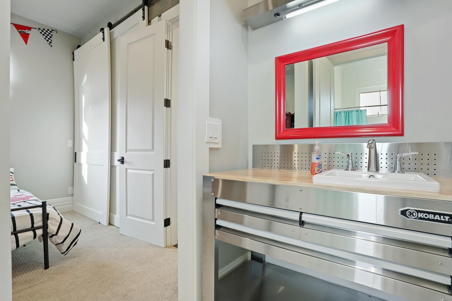 13162 Lancaster Road Oakdale, CA 95361 - Photo 32 of 75 Gallery Image 32