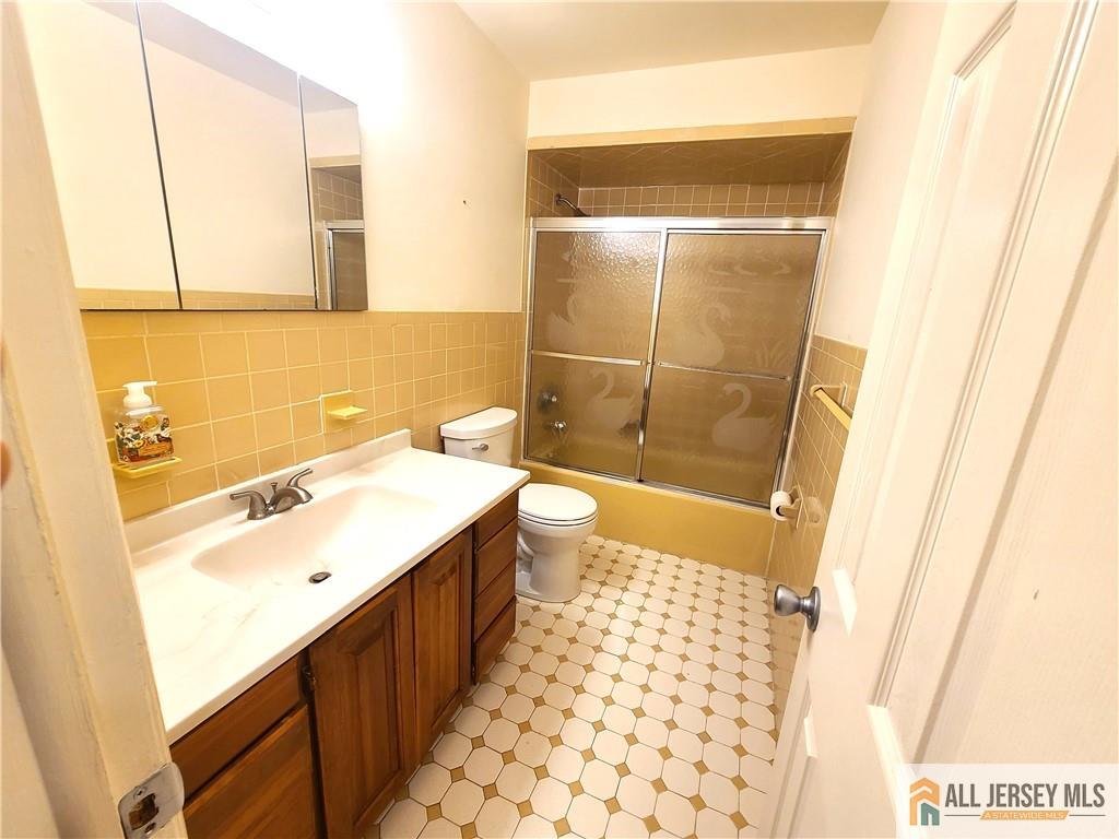 8 Windy Hill Road Metuchen, NJ 08840 - Photo 30 of 51