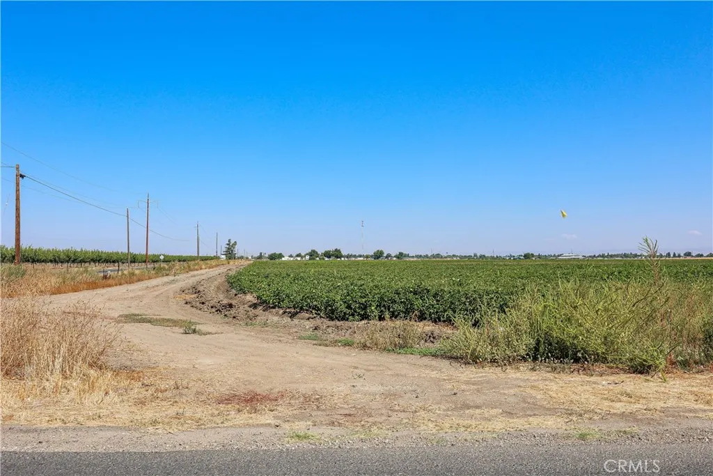 0 Mission Merced Ca Merced, CA 95341 - Photo 24 of 24 a view of a road with an ocean view