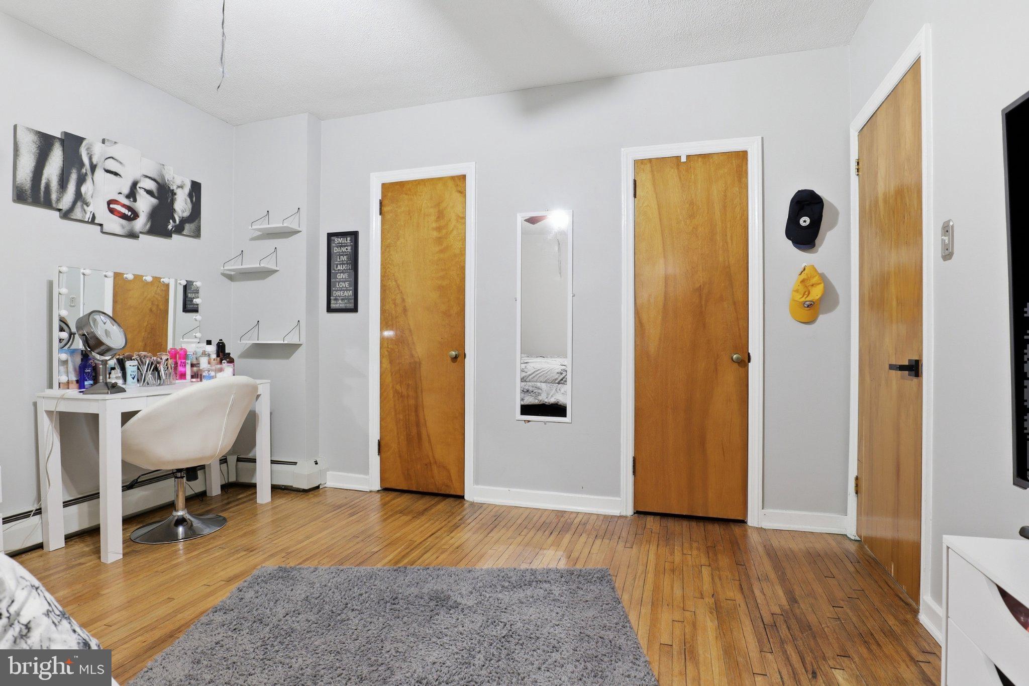 3501 Cloverfield Road Harrisburg, PA 17109 - Photo 18 of 28 Chic room with stylish decor accents.