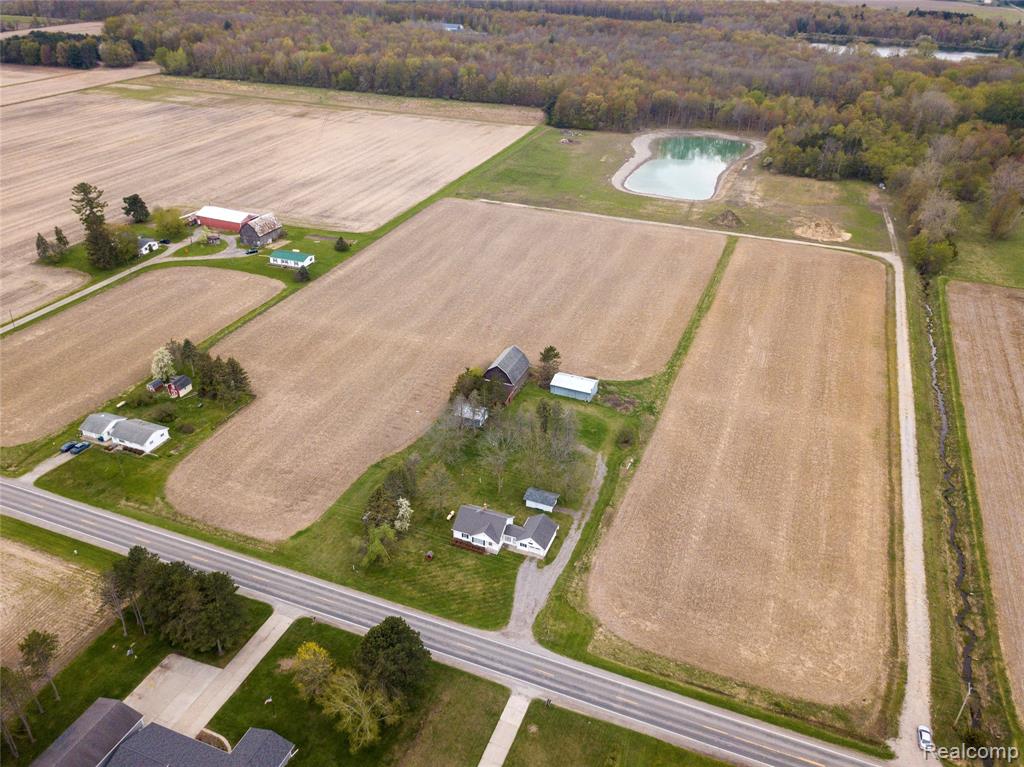 2250 South Hemlock Road Hemlock, MI 48626 - Photo 1 of 10