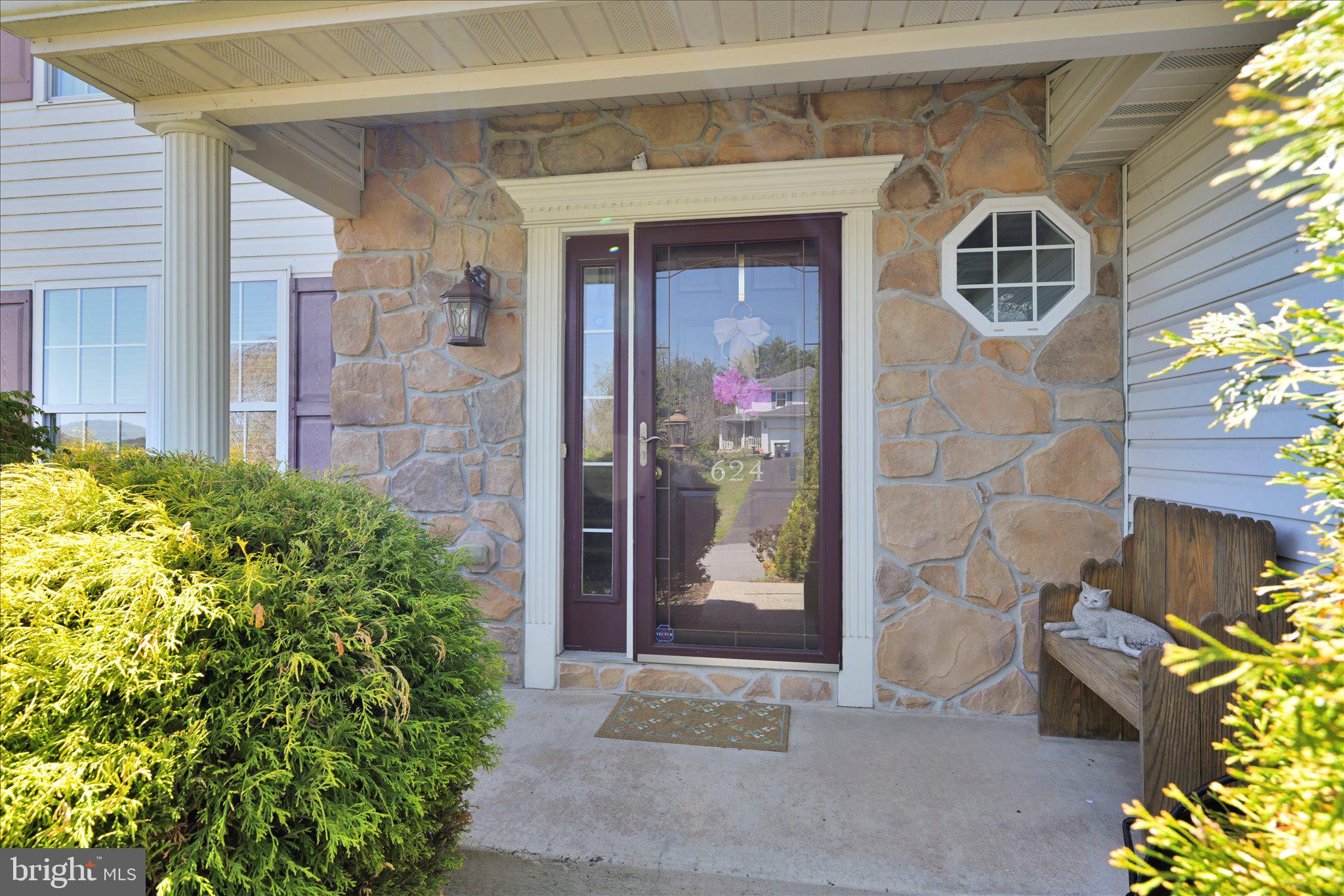 624 Stoney Run Road Pottsville, PA 17901 - Photo 4 of 40 a front view of a house with a yard
