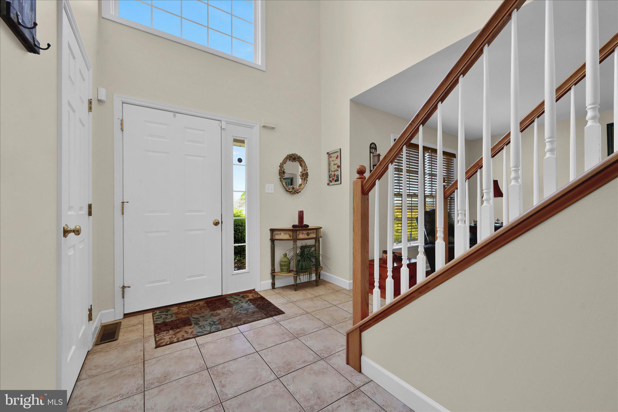624 Stoney Run Road Pottsville, PA 17901 - Photo 5 of 40 a view of an entryway with seating area