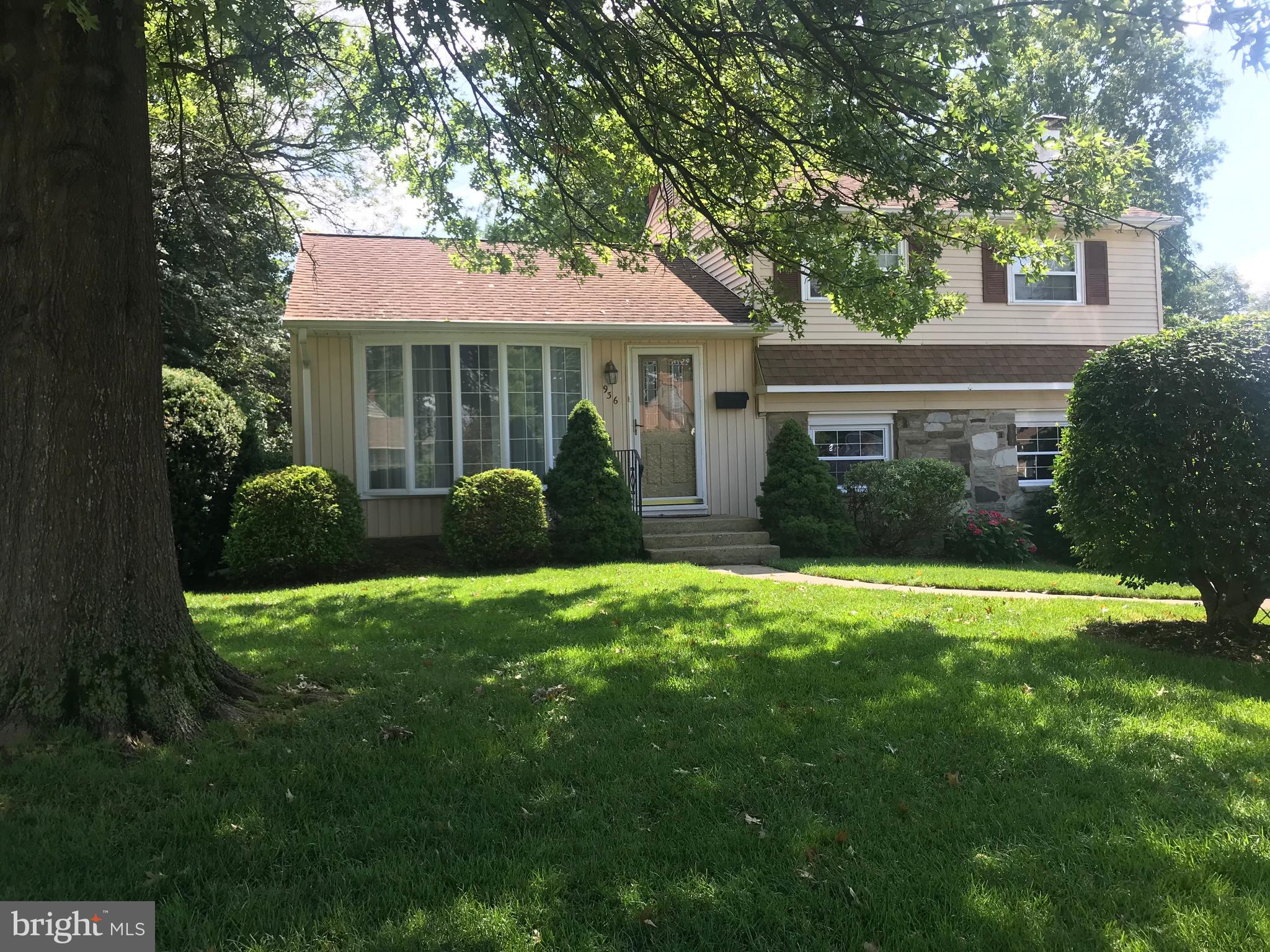 936 Catalpa Road Warminster, PA 18974 - Photo 2 of 8