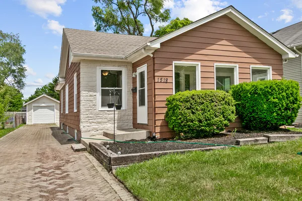 $299,900 | 1518 Melrose Avenue, Waukegan, IL 60085