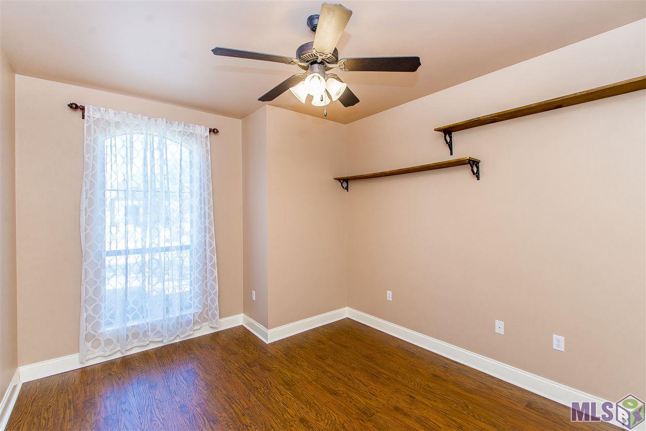 10310 Springtree Avenue Baton Rouge, LA 70810 - Photo 8 of 10 Front Bedroom