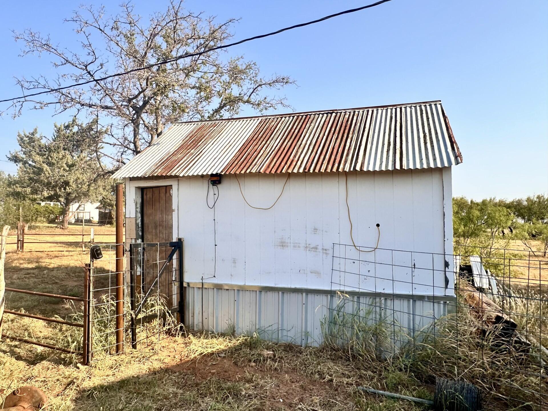 281 Co Road Roaring Springs, TX 79256 - Photo 15 of 17 13