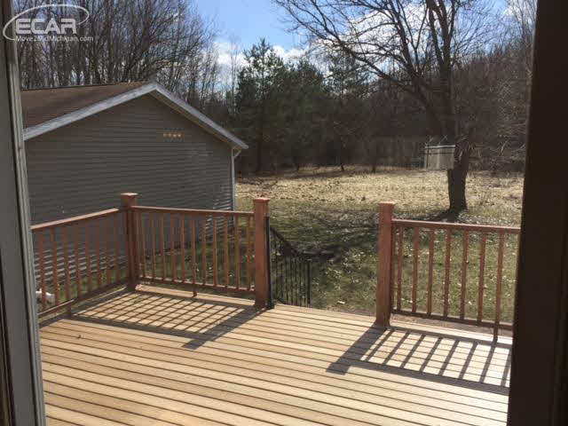 5511 Calkins Road Flint, MI 48532 - Photo 14 of 16 21273020-13.JPG