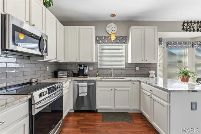 $374,900 | 653 Covered Bridge Lane, O'Fallon, MO 63368