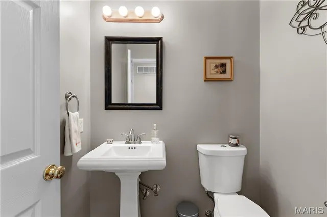 $374,900 | 653 Covered Bridge Lane, O'Fallon, MO 63368