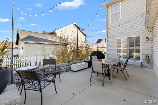 $374,900 | 653 Covered Bridge Lane, O'Fallon, MO 63368