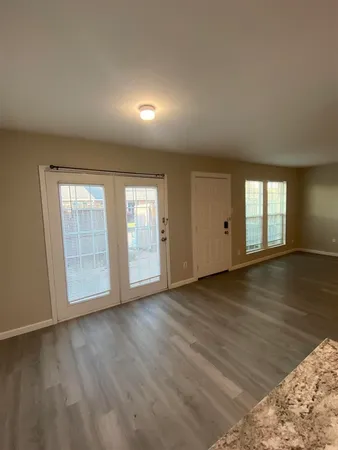 $1,350 | 992 Park Meadow Drive, Unit 10, Beaumont, TX 77706