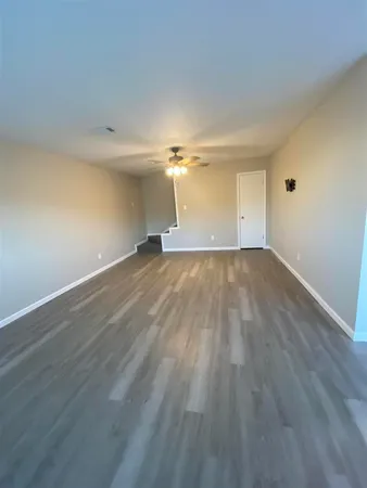 $1,350 | 992 Park Meadow Drive, Unit 10, Beaumont, TX 77706