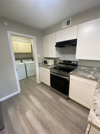 $1,350 | 992 Park Meadow Drive, Unit 10, Beaumont, TX 77706