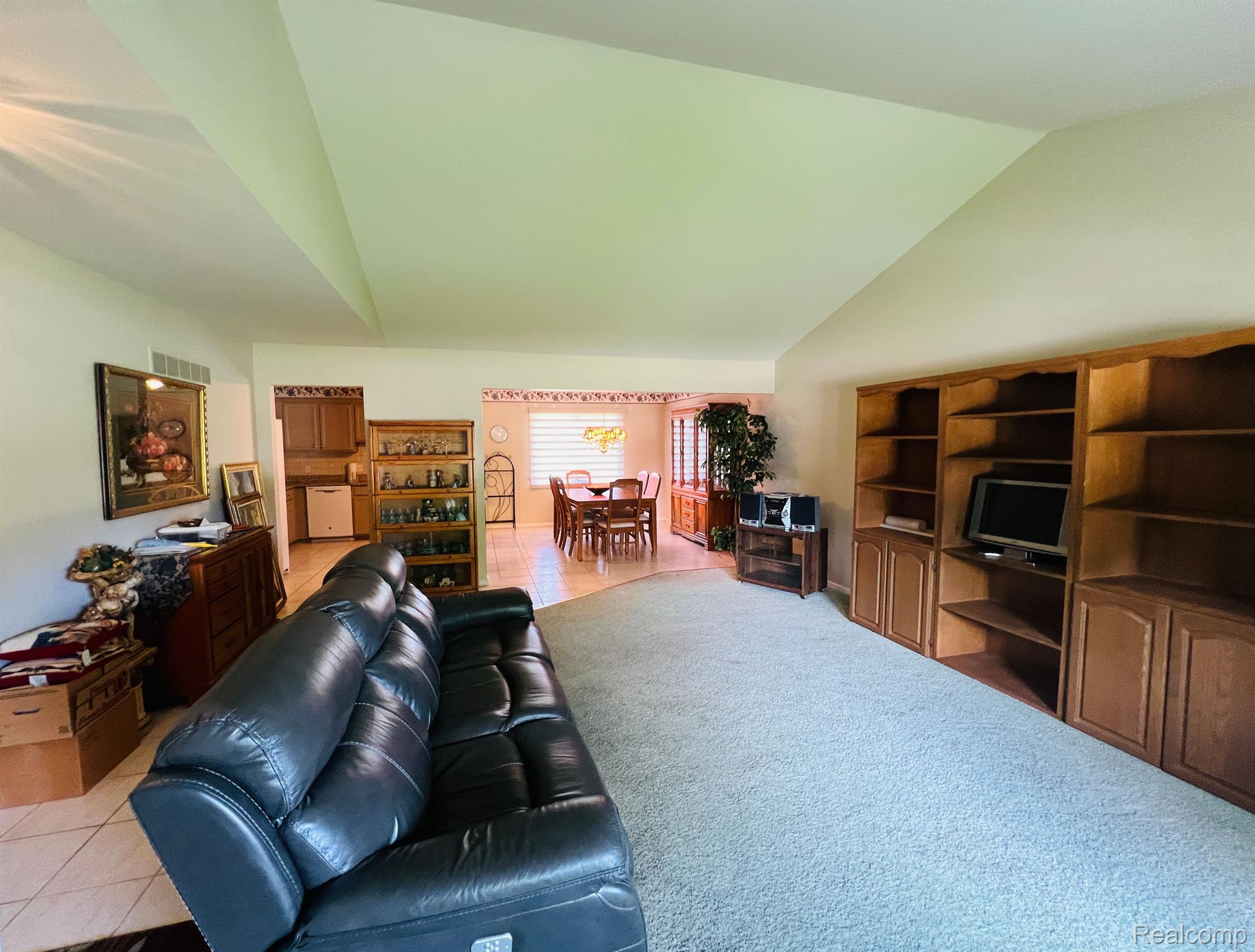 45360 Inverness Circle Macomb, MI 48044 - Photo 7 of 57 Gallery Image 7