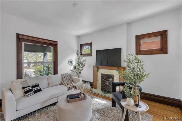 $795,000 | 129 South Logan Street, Denver, CO 80209