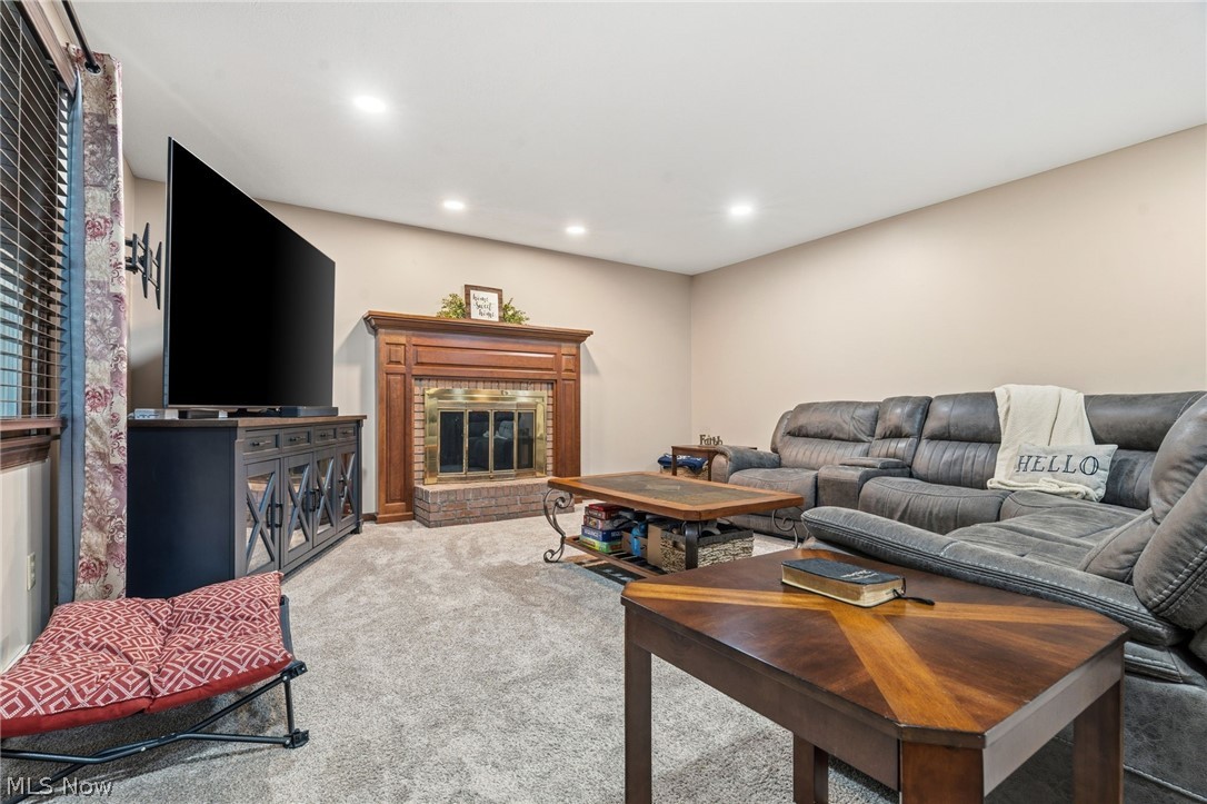1368 Terrace Road Northwest New Philadelphia, OH 44663 - Photo 12 of 46