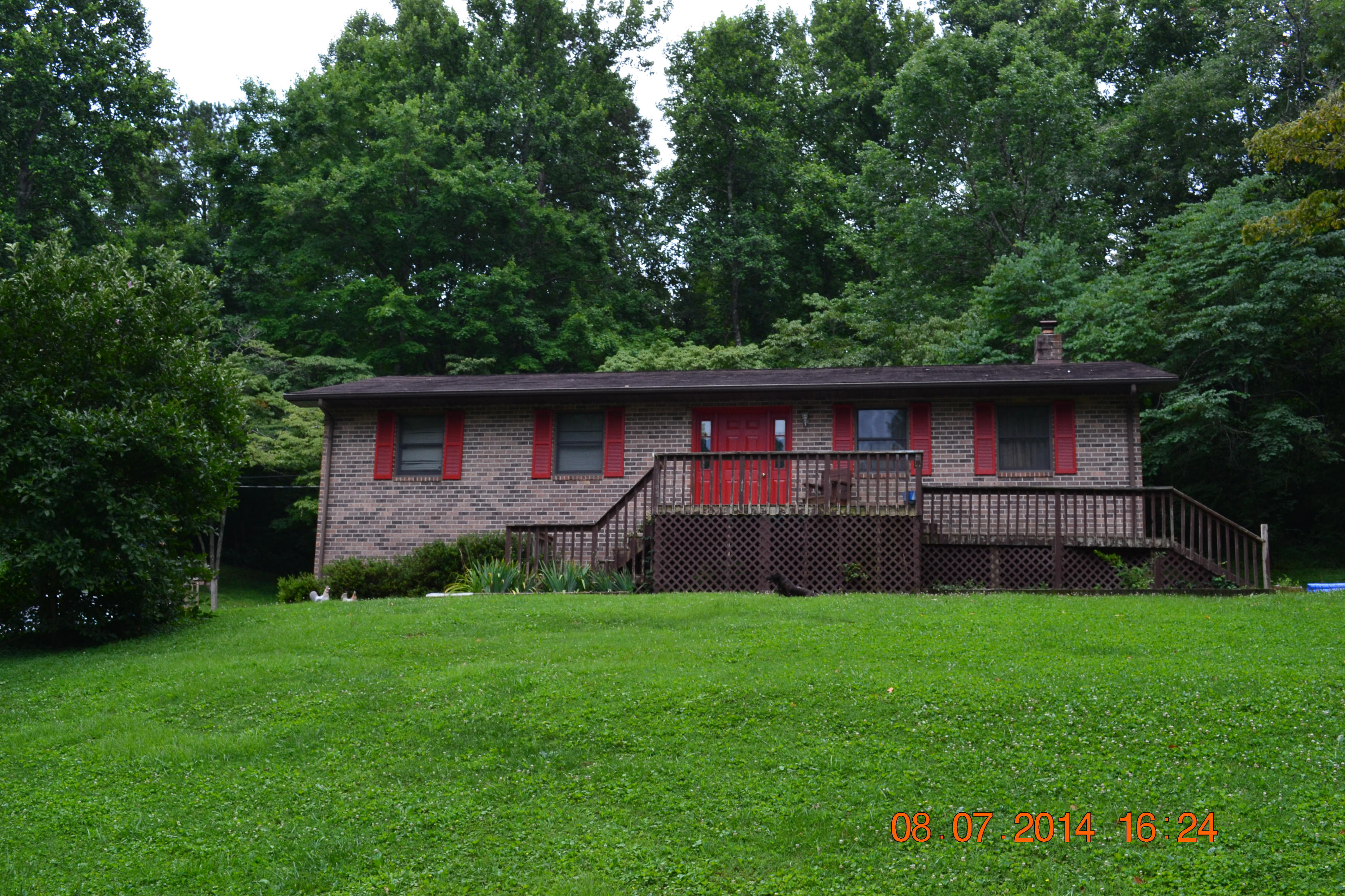 608 Webster Road Harriman, TN 37748 - Photo 1 of 37 Front