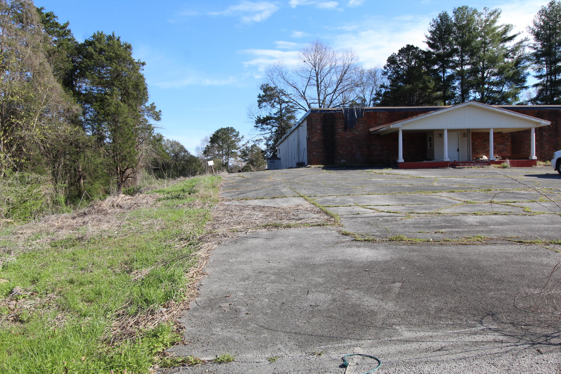 2045 North Main Street Whitwell, TN 37397 - Photo 7 of 7 IMG_6092