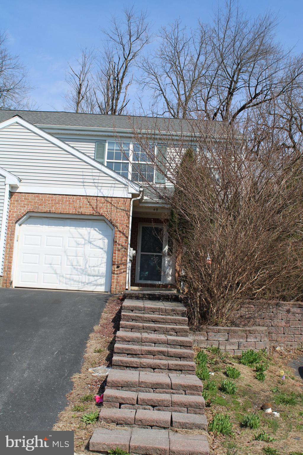 49 Tupelo Street Lititz, PA 17543 - Photo 2 of 21