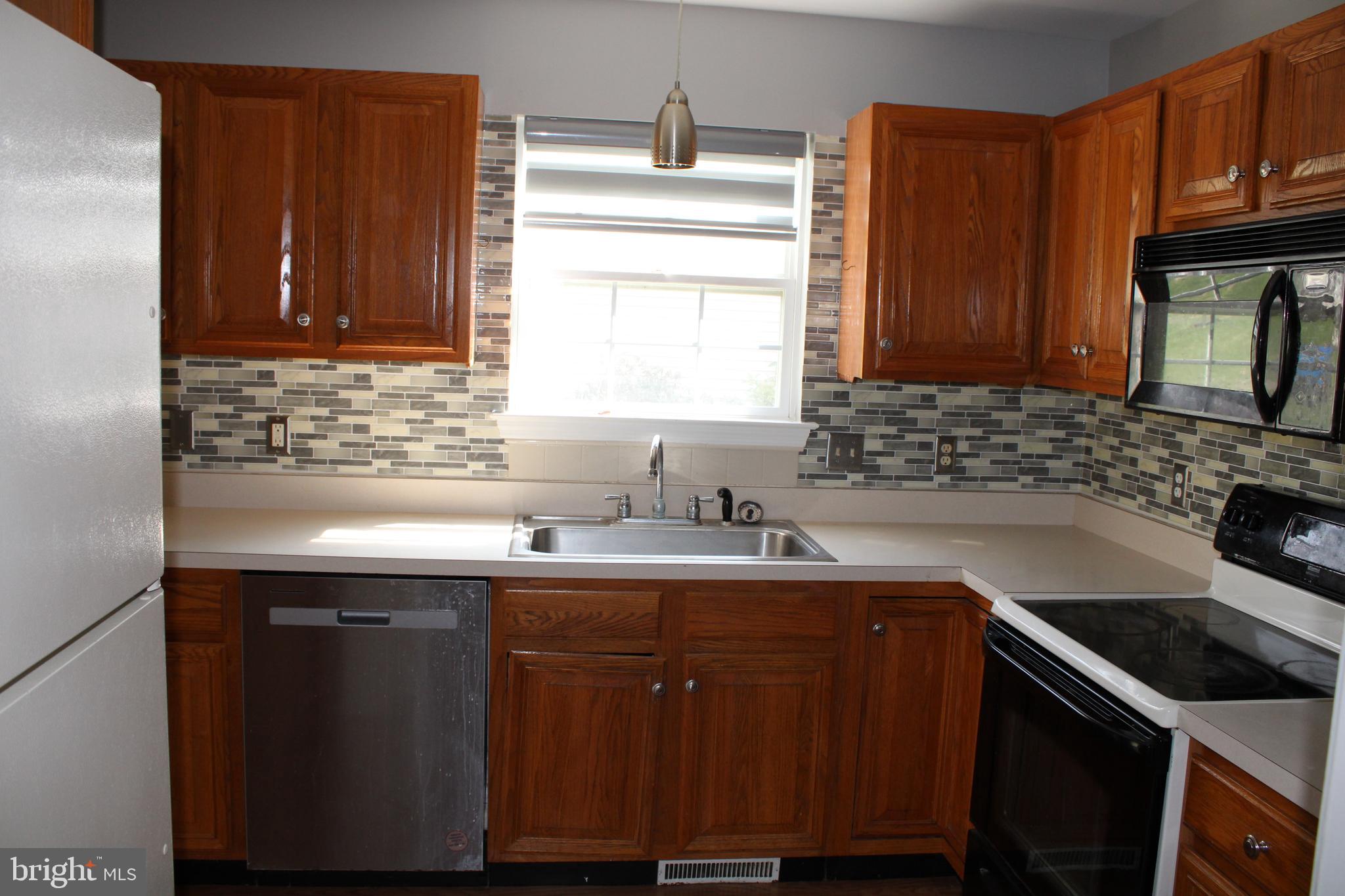 49 Tupelo Street Lititz, PA 17543 - Photo 10 of 21