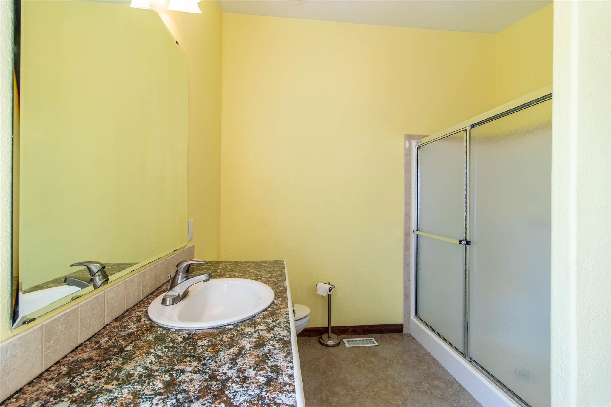 29426 West Tucker Prairie Road Edwall, WA 99008 - Photo 17 of 27