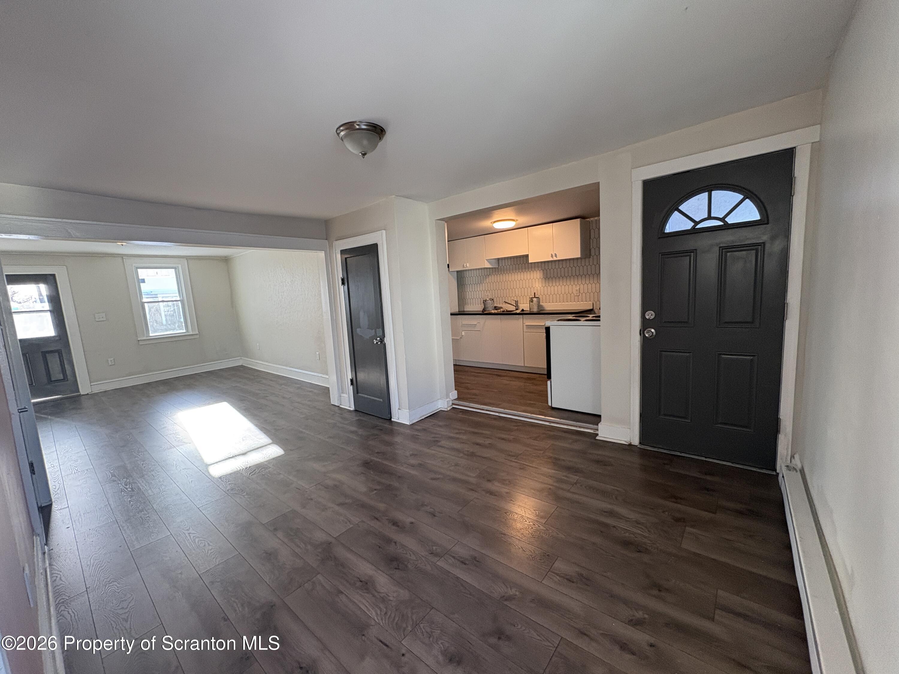 511 Oak Street Old Forge, PA 18518 - Photo 3 of 14 Living Room