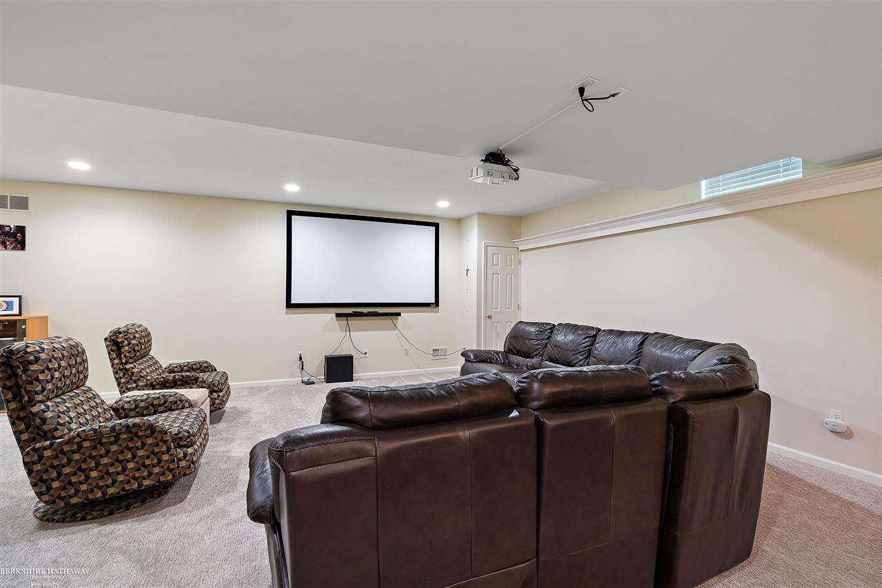 3713 Winding Brk Circle Rochester, MI 48309 - Photo 57 of 64 50079967-65.JPG