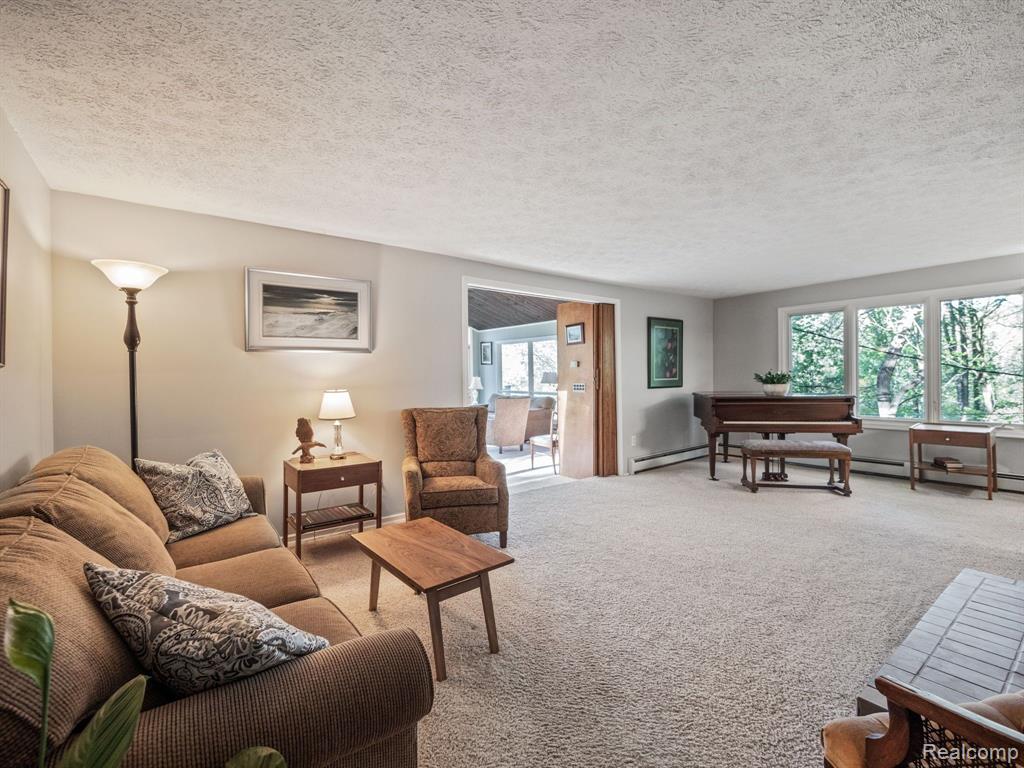 971 Dutton Road Rochester Hills, MI 48306 - Photo 22 of 51